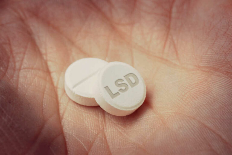 LSD high dose als therapeutisches Mittel: Verbesserung der Gesundheit durch die Einnahme von LSD